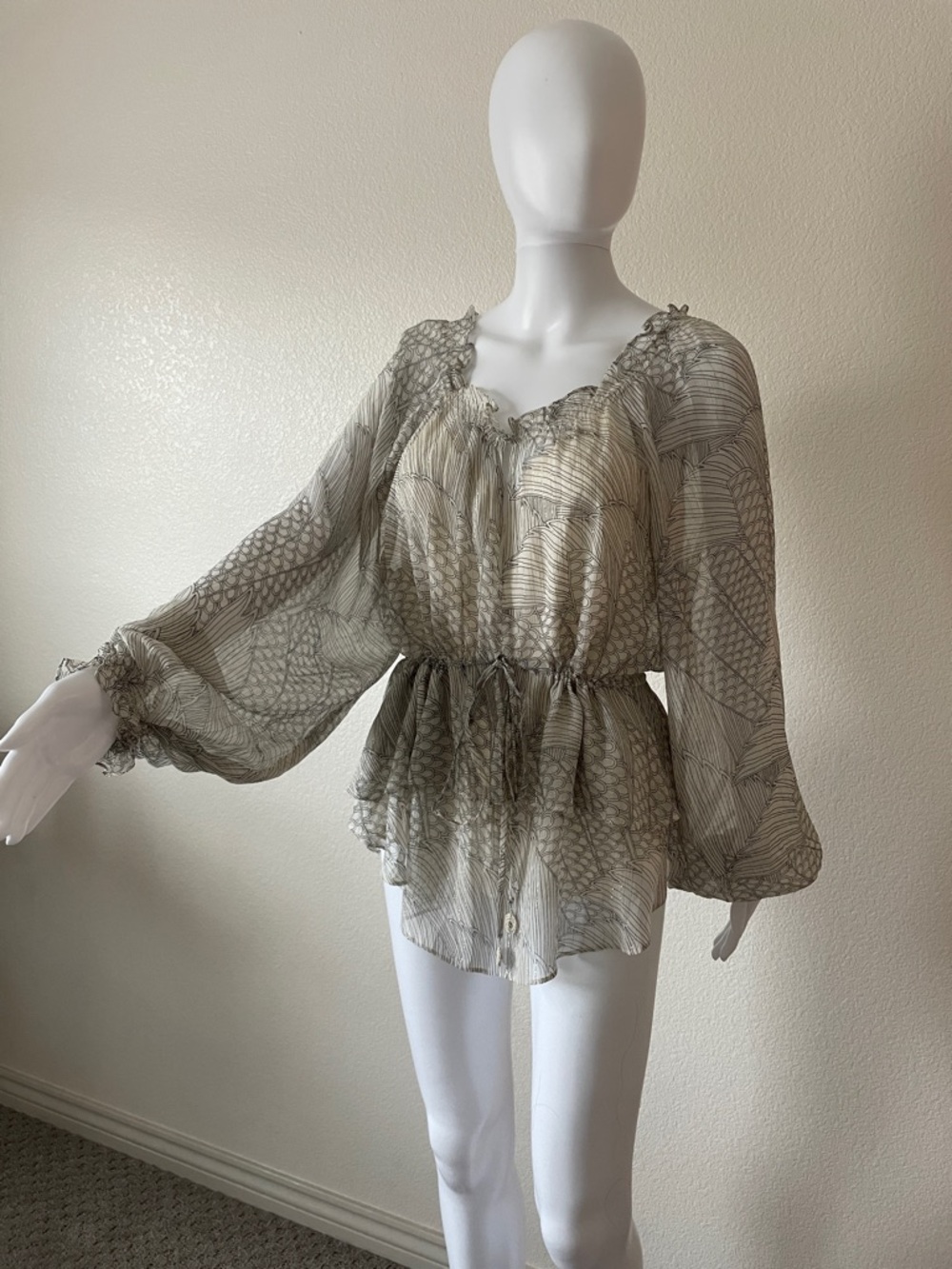 Rebecca Taylor silk boho blouse ruffle tie waist cream gray